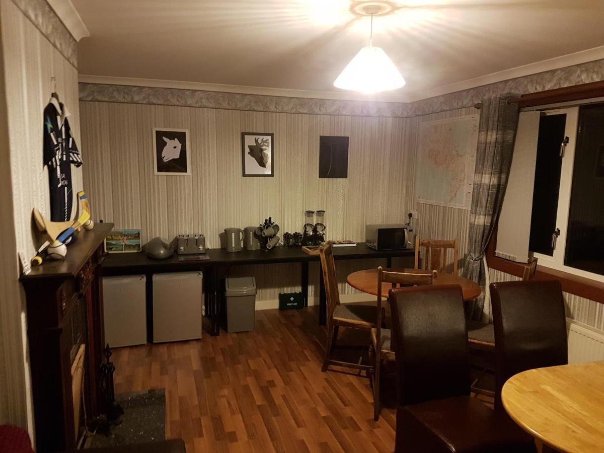 Ceum Thairis Carbost  Buitenkant foto