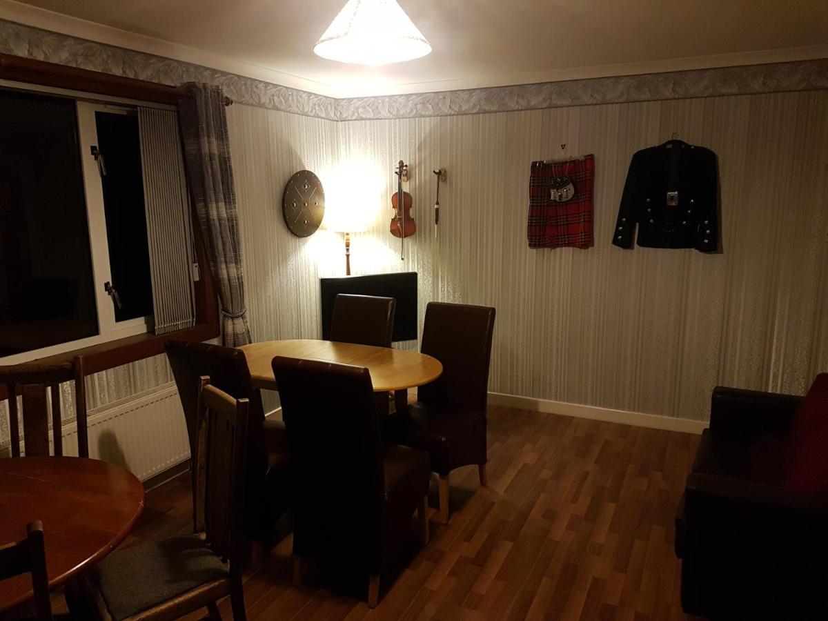 Ceum Thairis Carbost  Buitenkant foto